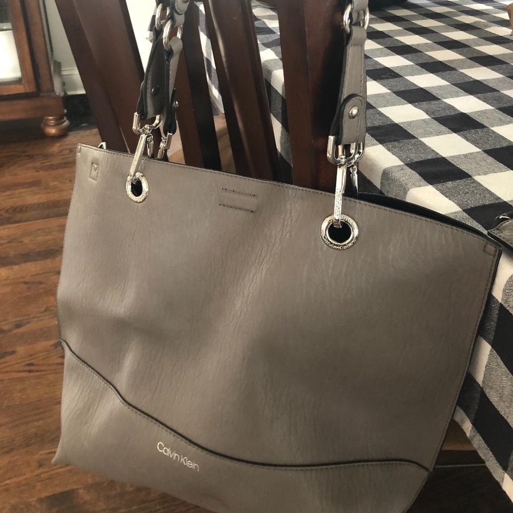 Calvin Klein Grey Tote w/Clutch